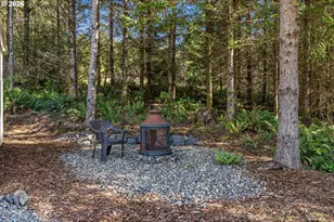 945 Thimbleberry Dr, Castle Rock, WA 98611 - Photo 39