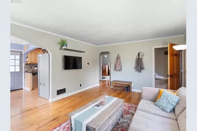 1931 NE 92nd Ave, Portland, OR 97220 - Photo 7