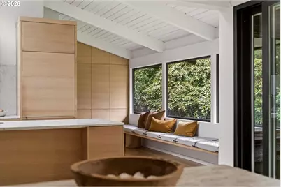 2765 SW Vista Dr, Portland, OR 97225 - Photo 23