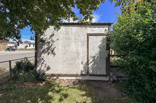 153 SW Kilbourne St, Prairie City, OR 97869 - Photo 19
