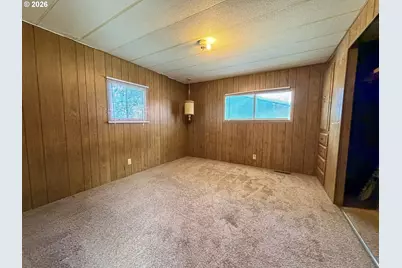153 SW Kilbourne St, Prairie City, OR 97869 - Photo 13