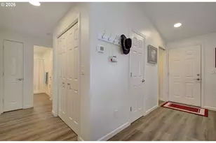 8327 NE 54th St, Vancouver, WA 98662 - Photo 5