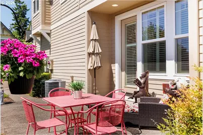 2303 NW Stimpson Ln, Portland, OR 97229 - Photo 13