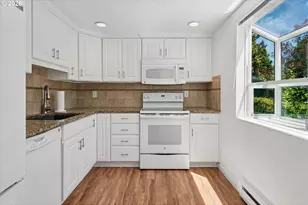 10820 SW Meadowbrook Dr, Portland, OR 97224 - Photo 13