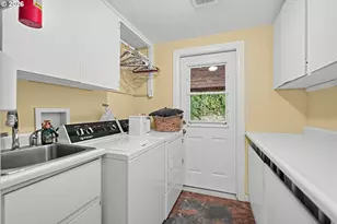 14543 Thayer Rd, Oregon City, OR 97045 - Photo 17