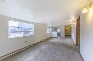 220 SW 29th St, Newport, OR 97365 - Photo 7