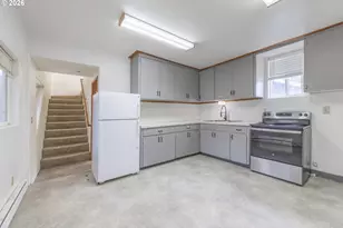 220 SW 29th St, Newport, OR 97365 - Photo 9