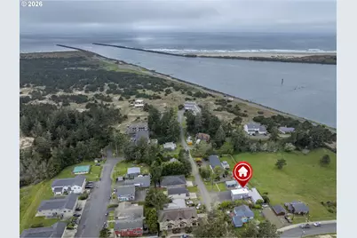 220 SW 29th St, Newport, OR 97365 - Photo 7