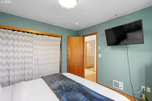 837 NE Roselawn St, Portland, OR 97211 - Photo 15