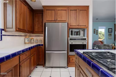 1720 NW Pacific St, Newport, OR 97365 - Photo 17
