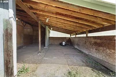 6771 N Bank Rd, Roseburg, OR 97470 - Photo 17
