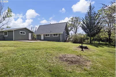 6771 N Bank Rd, Roseburg, OR 97470 - Photo 43