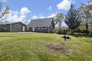 6771 N Bank Rd, Roseburg, OR 97470 - Photo 43