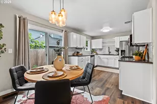 10811 SW 64th Ave, Portland, OR 97219 - Photo 13