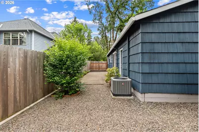 10811 SW 64th Ave, Portland, OR 97219 - Photo 35