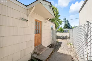 2025 Devos St, Eugene, OR 97402 - Photo 7