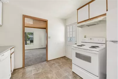2025 Devos St, Eugene, OR 97402 - Photo 11