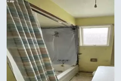 1015 Maple St, Hoquiam, WA 98550 - Photo 7