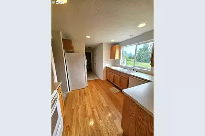 391 Hobson St, Stayton, OR 97383 - Photo 5