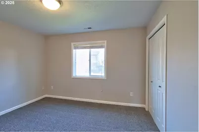 300 SW Mt Mazama St, McMinnville, OR 97128 - Photo 25