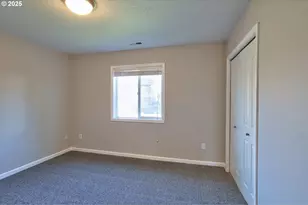 300 SW Mt Mazama St, McMinnville, OR 97128 - Photo 25