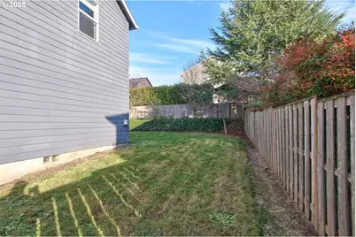 300 SW Mt Mazama St, McMinnville, OR 97128 - Photo 31