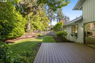 1810 SW Parkwood Dr, Portland, OR 97225 - Photo 37