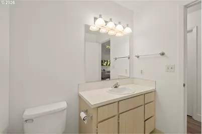 1810 SW Parkwood Dr, Portland, OR 97225 - Photo 21