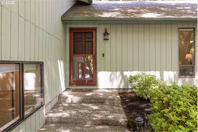 1810 SW Parkwood Dr, Portland, OR 97225 - Photo 3