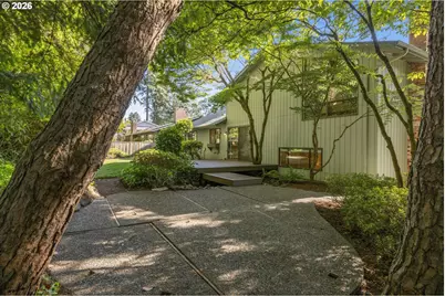 1810 SW Parkwood Dr, Portland, OR 97225 - Photo 33
