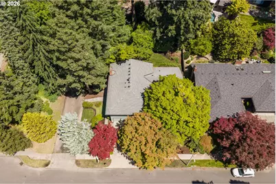 1810 SW Parkwood Dr, Portland, OR 97225 - Photo 39