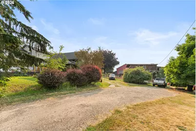 1949 SE Orient Dr, Gresham, OR 97080 - Photo 3