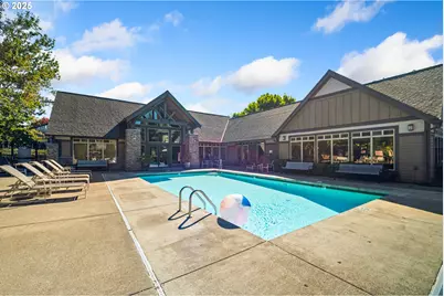 622 NE Garswood Ln, Hillsboro, OR 97006 - Photo 15