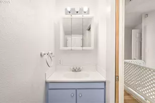 9105 N Seward Ave, Portland, OR 97217 - Photo 13