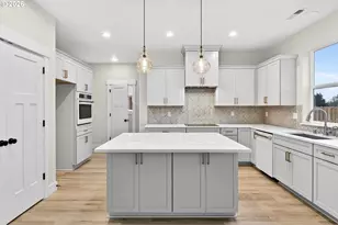 2039 E Otter Loop, La Center, WA 98629 - Photo 17
