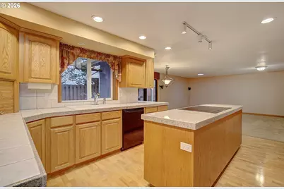 12005 NW 36th Ave, Vancouver, WA 98685 - Photo 11