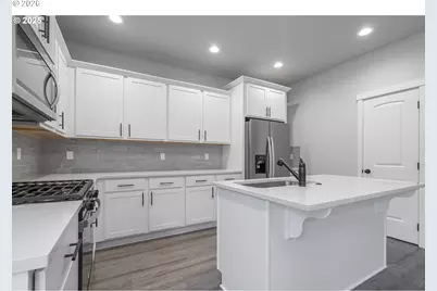 1030 S College St, Newberg, OR 97132 - Photo 5