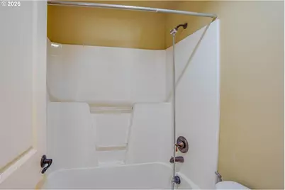 10613 NE 39th Ave, Vancouver, WA 98686 - Photo 37