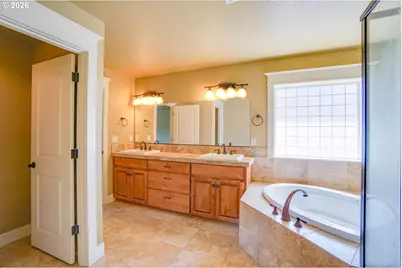10613 NE 39th Ave, Vancouver, WA 98686 - Photo 33