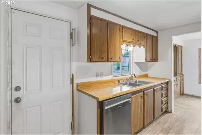 4400 Ocean Beach Hwy, Longview, WA 98632 - Photo 11