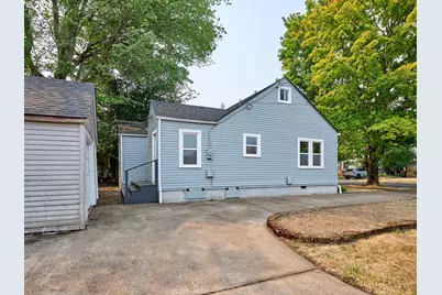 1136 NE Galloway St, McMinnville, OR 97128 - Photo 31