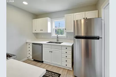 1136 NE Galloway St, McMinnville, OR 97128 - Photo 11