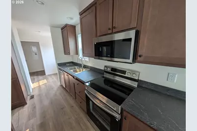 1302 Jackson Ave, La Grande, OR 97850 - Photo 11