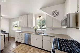 112 E 2nd St, Halsey, OR 97348 - Photo 13
