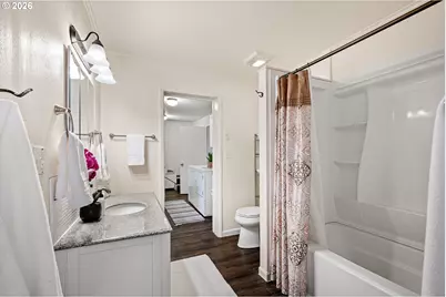 112 E 2nd St, Halsey, OR 97348 - Photo 17