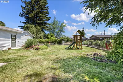 112 E 2nd St, Halsey, OR 97348 - Photo 45
