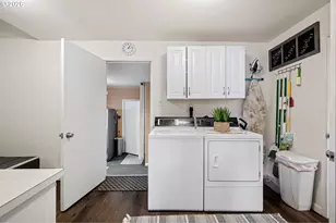 112 E 2nd St, Halsey, OR 97348 - Photo 27