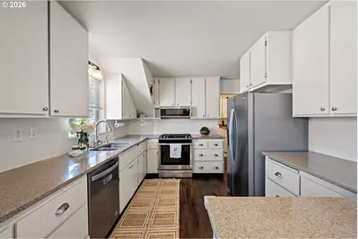 112 E 2nd St, Halsey, OR 97348 - Photo 11