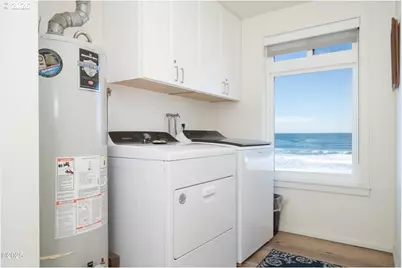 7115 Neptune Ave, Gleneden Beach, OR 97388 - Photo 17
