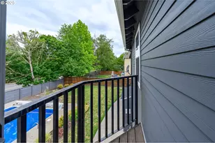 2351 NW Pinehurst Dr, McMinnville, OR 97128 - Photo 23